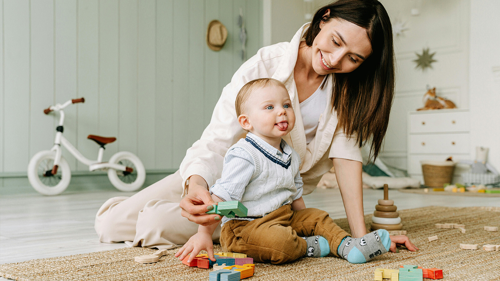 Mother and child - Kindred Credit Union - Ramoth House 